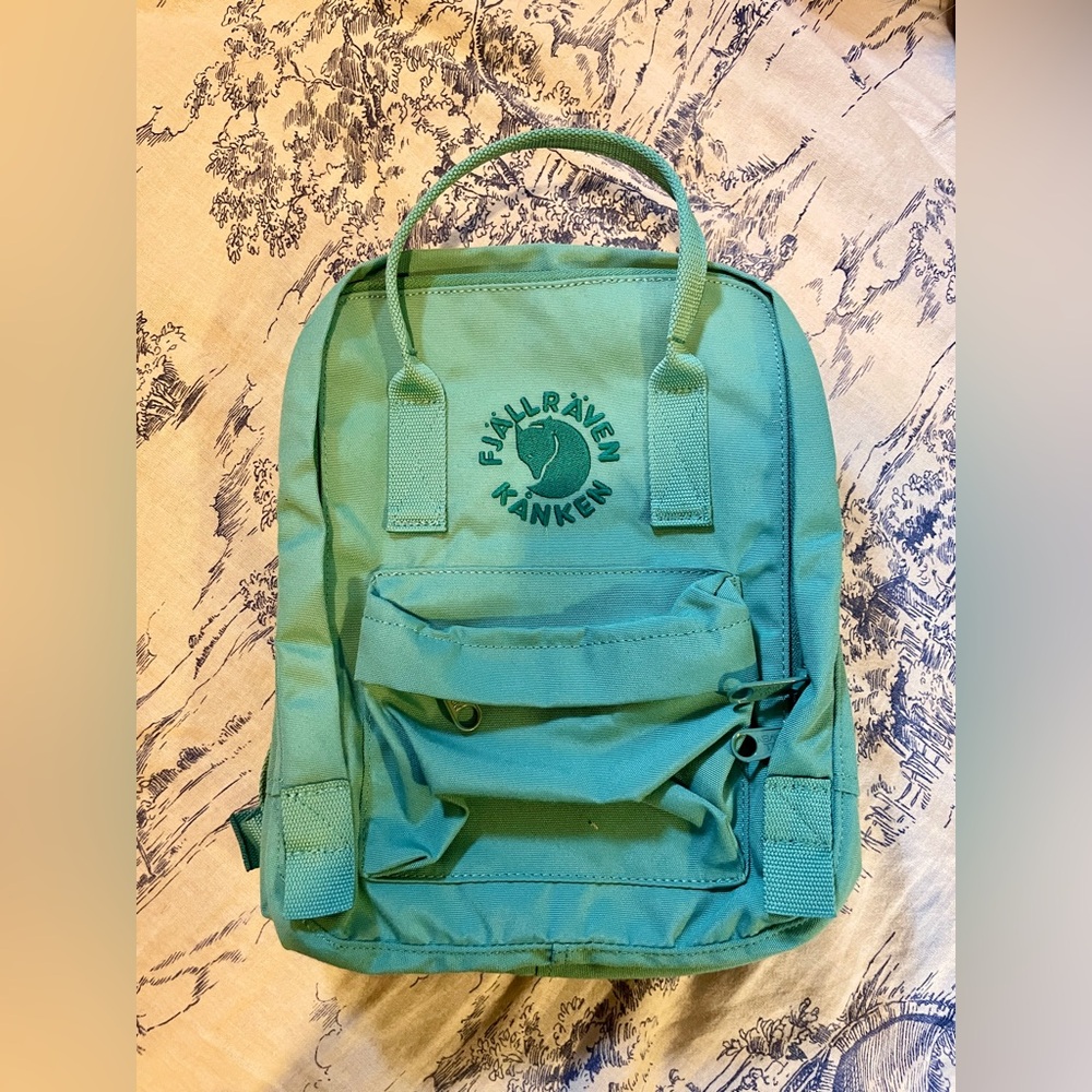 Fjallraven Kanken Backpack in Teal Green